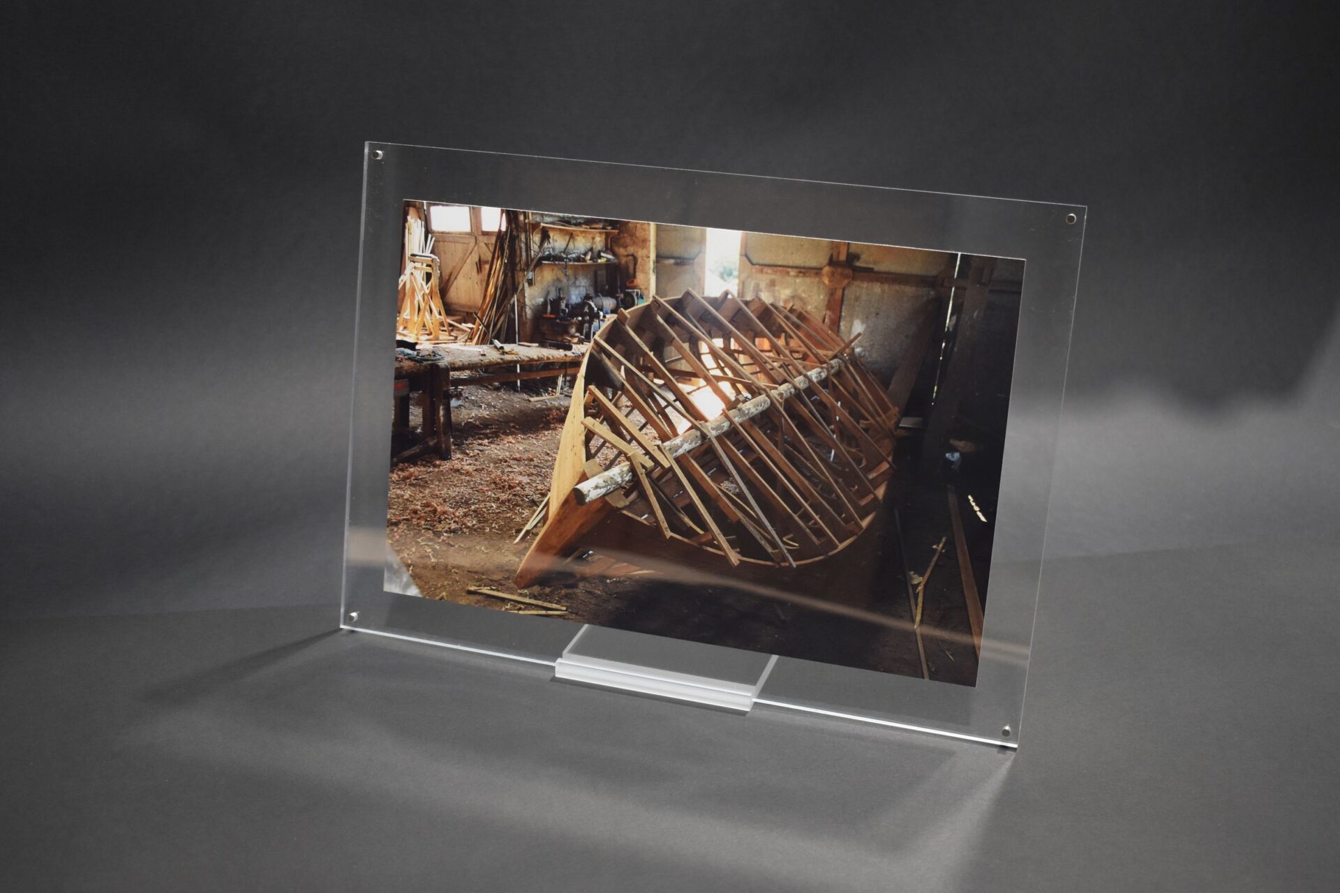 un cadre pour décorer votre maison avec un objet en plexiglass
